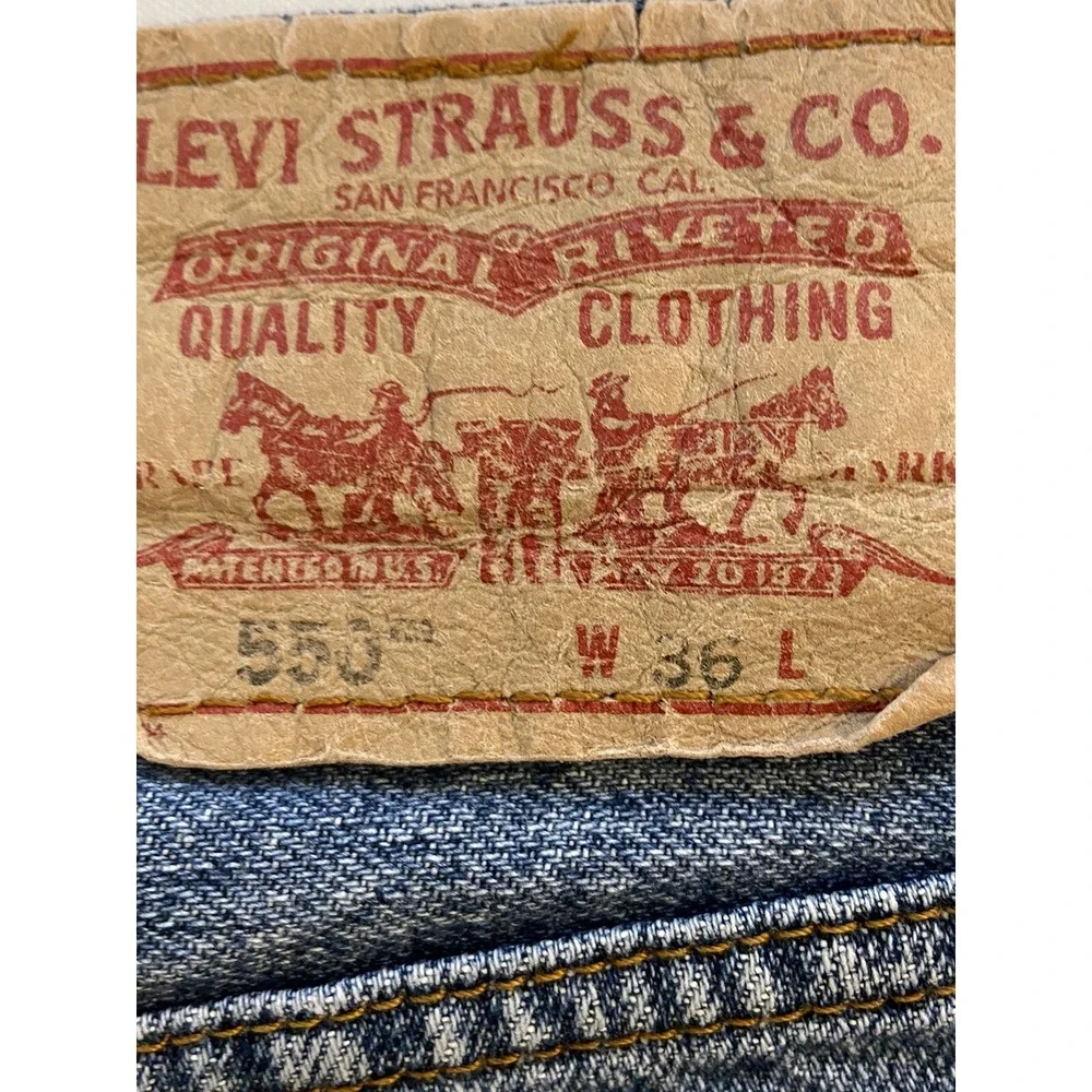 Levi's 550 Relaxed‎ Fit Denim Shorts Men's 36 Med Wash 90's Y2K Skater Grunge